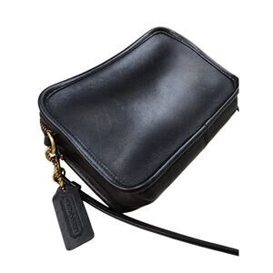 Vintage Coach Carnival Crossbody Leather Bag Black with Brass hardware Zip Clip